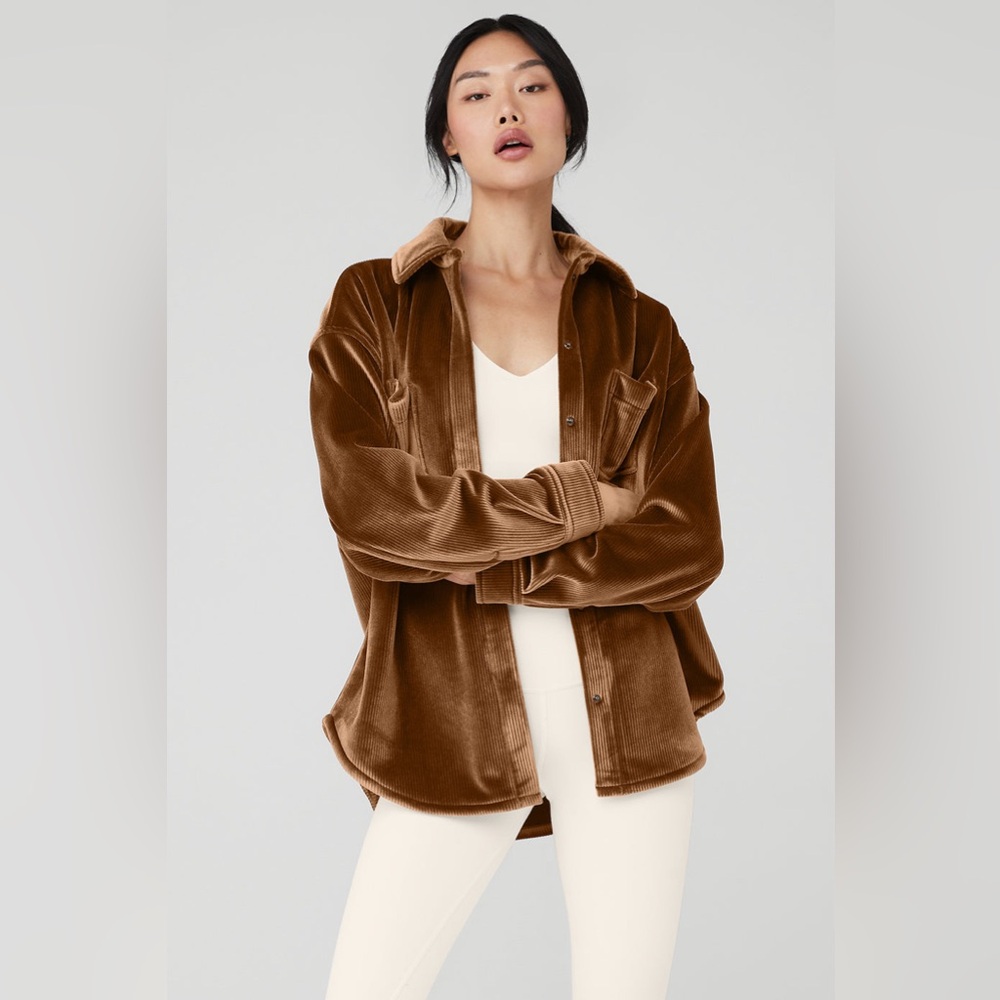 Alo Yoga Ribbed Velour Mountain Side Shacket Jacket in Cinnamon Brown medium